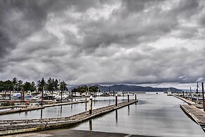 Hammond Home 2 Blocks to Marina & Columbia River!