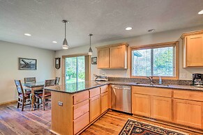 Hammond Home 2 Blocks to Marina & Columbia River!