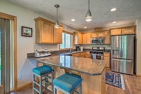 Hammond Home 2 Blocks to Marina & Columbia River!