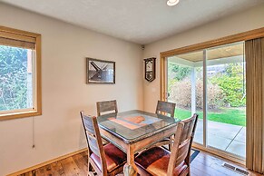 Hammond Home 2 Blocks to Marina & Columbia River!