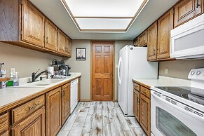 Brian Head Condo w/ Pool Access - Steps to Resort!