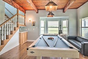 Gingerland Ranch in Del Valle: Game Room & Porch