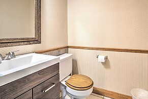 Gingerland Ranch in Del Valle: Game Room & Porch