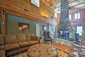 Flagstaff Cabin on 5 Acres w/ Fireplace & Fire Pit