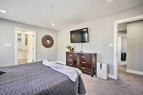 Long Branch Getaway: Grill, 1 Block to Beach!