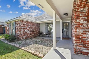 Charming Baton Rouge Retreat ~ 3 Mi to Lsu!