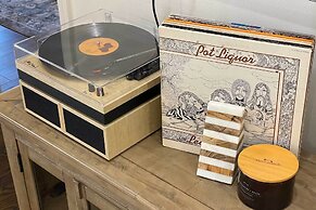 Charming Baton Rouge Retreat ~ 3 Mi to Lsu!