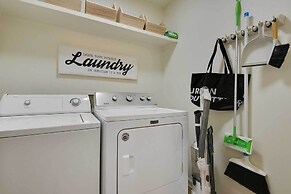 Charming Baton Rouge Retreat ~ 3 Mi to Lsu!