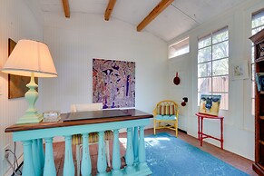 Patagonia Cottage w/ Patio & Yard: Walk to Town!