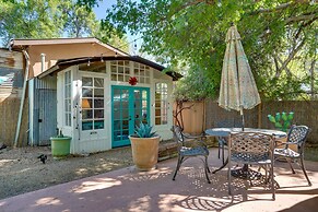 Patagonia Cottage w/ Patio & Yard: Walk to Town!