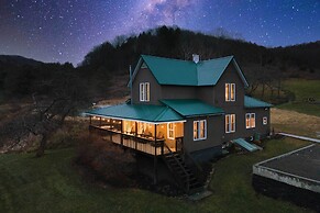 The Olde Homestead w/ Mtn Views Near Coudersport