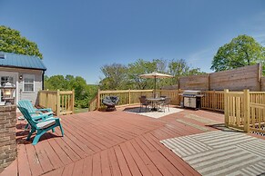 Cozy Mountain Home Cottage: Walk to Marina!