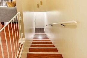 Louisville Apartment - Walk to Restaurants!