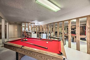 Ruidoso Condo w/ Private Hot Tub ~ 1 Mi to Dtwn!