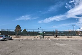 Ruidoso Condo w/ Private Hot Tub ~ 1 Mi to Dtwn!