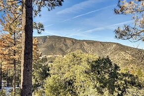 Rustic Pine Mtn Club Cabin w/ Beautiful View!