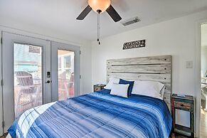 'the Spicy Crab' Freeport Home w/ Beach-view Deck!