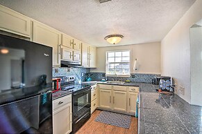 'the Spicy Crab' Freeport Home w/ Beach-view Deck!