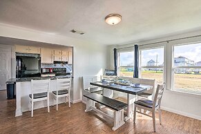 'the Spicy Crab' Freeport Home w/ Beach-view Deck!