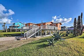 'the Spicy Crab' Freeport Home w/ Beach-view Deck!