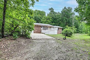 Beaver Lake Getaway w/ 2 Decks, Grill, & Views!