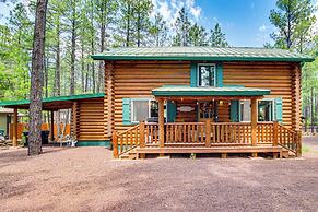 Near Dining, Hiking & Golf: Pinetop Log Cabin!