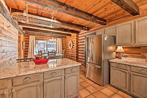 Near Dining, Hiking & Golf: Pinetop Log Cabin!