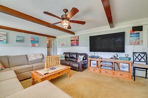 Walk to Lake Texoma: Family-friendly Retreat!