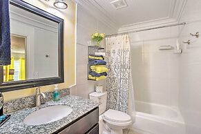 Walk to Lake Texoma: Family-friendly Retreat!