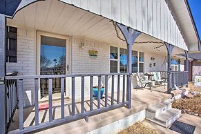 Walk to Lake Texoma: Family-friendly Retreat!