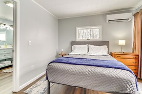 Cozy Home w/ Private Patio & Views, Hiking On-site