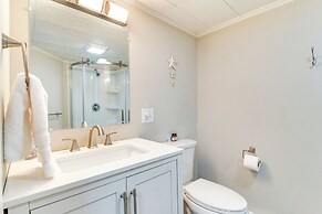 Cozy Home w/ Private Patio & Views, Hiking On-site