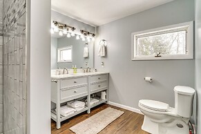 Cozy Home w/ Private Patio & Views, Hiking On-site