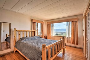 Cozy Home w/ Private Patio & Views, Hiking On-site