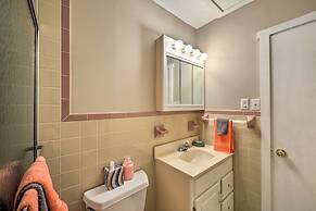 Cozy Villas Cottage w/ Deck, 1/2 Block to Beach!