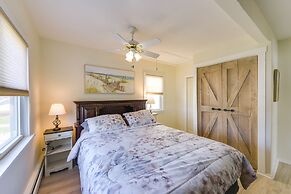 Cozy Villas Cottage w/ Deck, 1/2 Block to Beach!