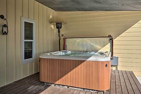 Pool, Hot Tub & Game Room: Schulenburg Retreat