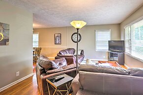 Family-friendly Omaha Home ~ 5 Mi to Dtwn!
