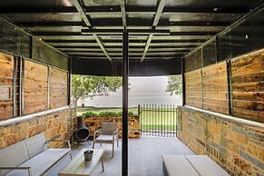 7 Mi to Winery: Lakefront Rockwall Home w/ Deck