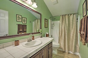 Flagstaff Townhome w/ View, Country Club Amenities