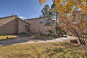 Flagstaff Townhome w/ View, Country Club Amenities