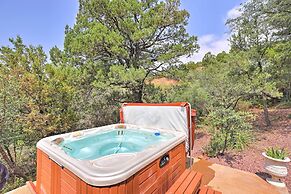 Strawberry Hideaway in the Pines w/ Hot Tub!