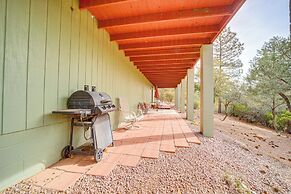 Strawberry Hideaway in the Pines w/ Hot Tub!