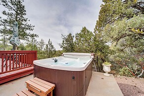 Strawberry Hideaway in the Pines w/ Hot Tub!
