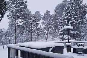 Ruidoso Home w/ Hot Tub & Sierra Blanca Views