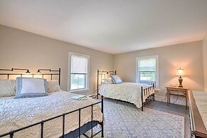 Bright Lake Winnipesaukee Home - Walk to Town