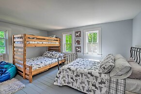 Bright Lake Winnipesaukee Home - Walk to Town