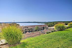 Branson Condo w/ Table Rock Lake Views, Near Strip