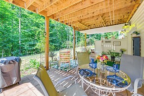Charming Charlottesville Apt w/ Outdoor Space!