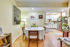 Charming Charlottesville Apt w/ Outdoor Space!